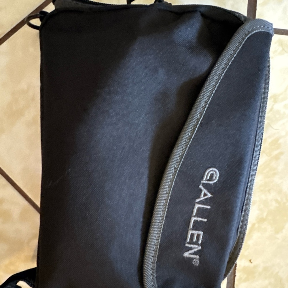 Gallen Black Handgun Pistol Zipper Protective Storage Bag 12“ X 8 1/2“ 
2pockets